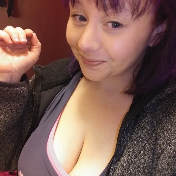 Meet your Posher, Amelia - Picture 5 of 7